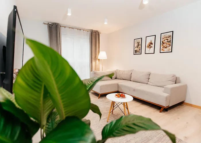 Maya's Flats & 42 - Swietej Barbary *