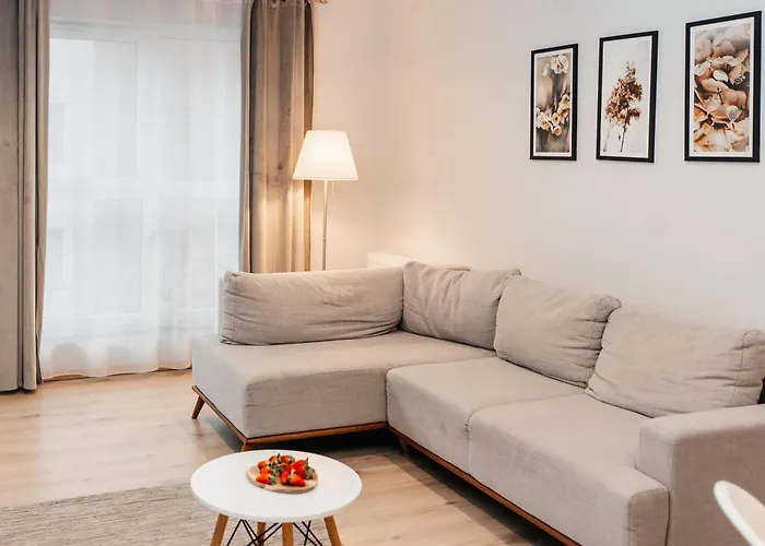 Maya's Flats & 42 - Swietej Barbary Апартаменты *