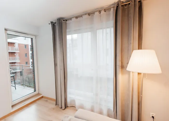 Maya's Flats & 42 - Swietej Barbary