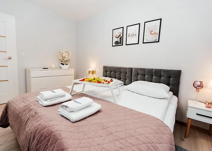 Maya's Flats & 42 - Swietej Barbary Гданьск