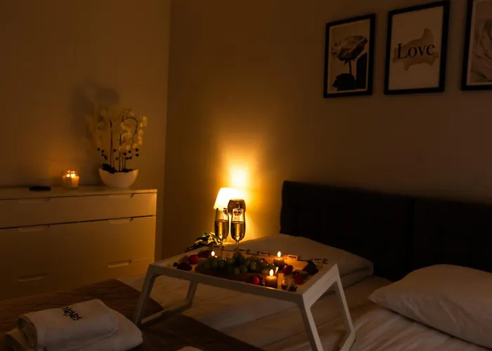 Maya's Flats & 42 - Swietej Barbary Апартаменты Гданьск