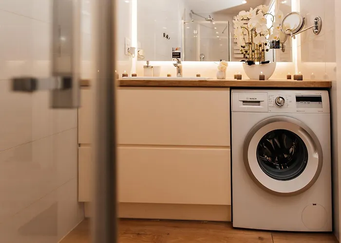 Maya's Flats & 42 - Swietej Barbary Апартаменты *