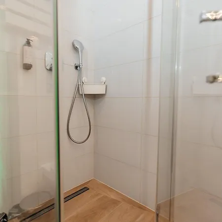 Lägenhet Maya's Flats & 42 - Swietej Barbary Gdańsk